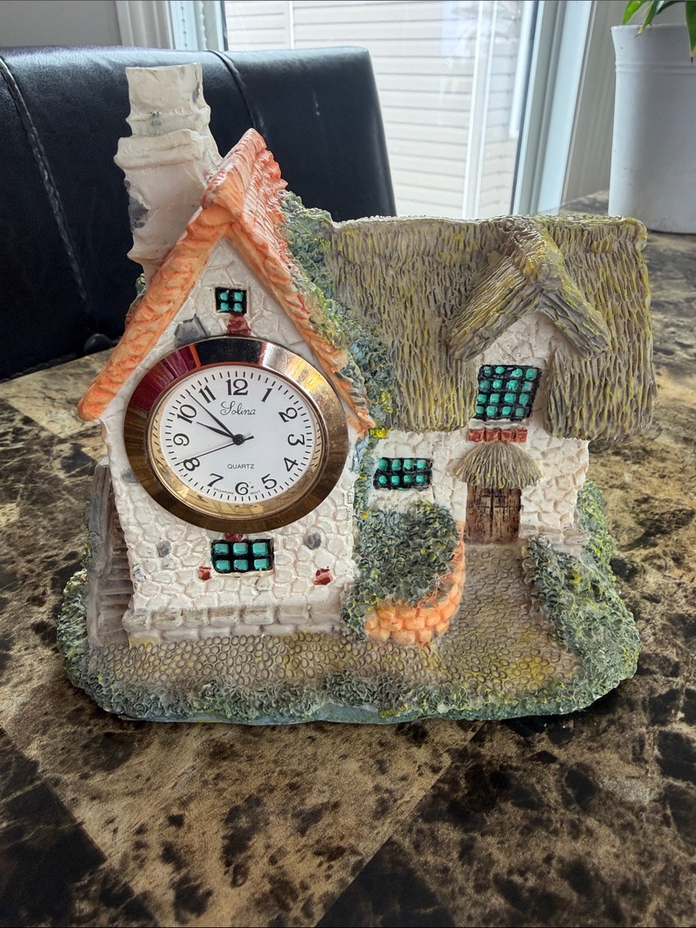 Solina Vintage Quartz Table Clock: Cottagecore Shabby Chic Decor
